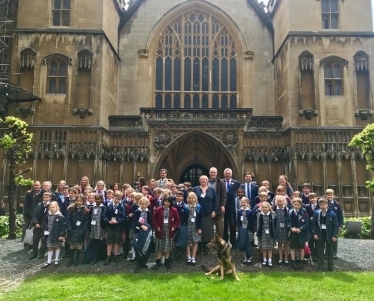 Crabb welcomes campaigning pupils to Parliament 
