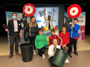 BIN IT! SCHOOLS TOUR ENCOURAGES PEMBROKESHIRE STUDENTS TO KEEP THEIR ENVIRONMENT LITTER FREE